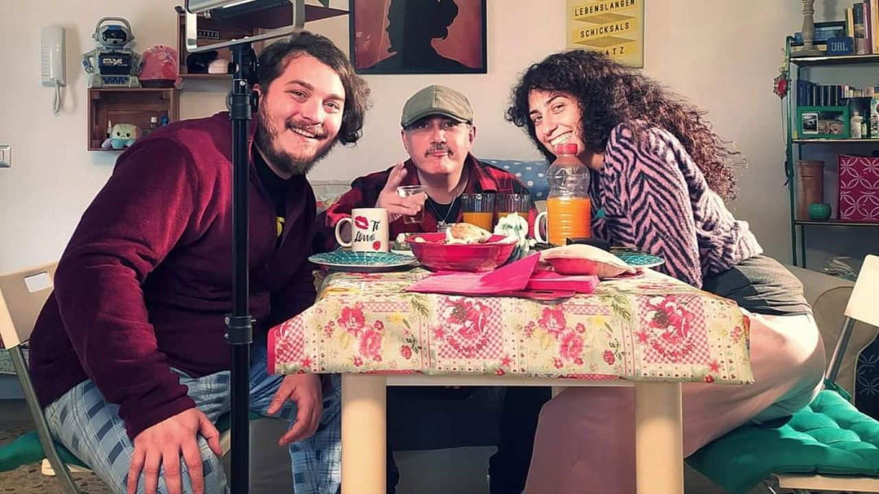 Anime Sbullonate backdrop