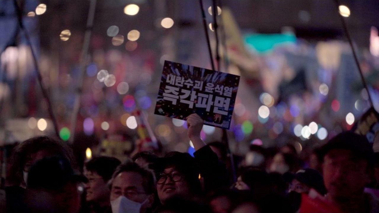 The Revolution of Light, Defending Democracy backdrop