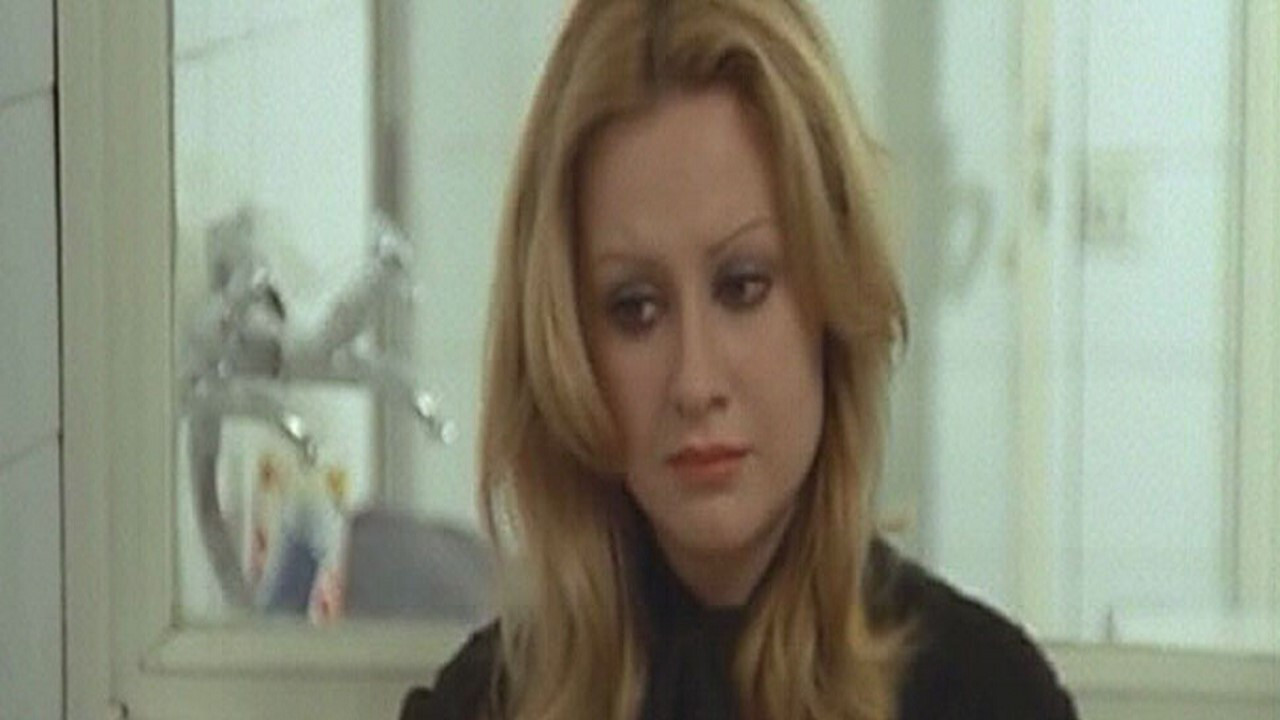 Ligeramente viudas backdrop