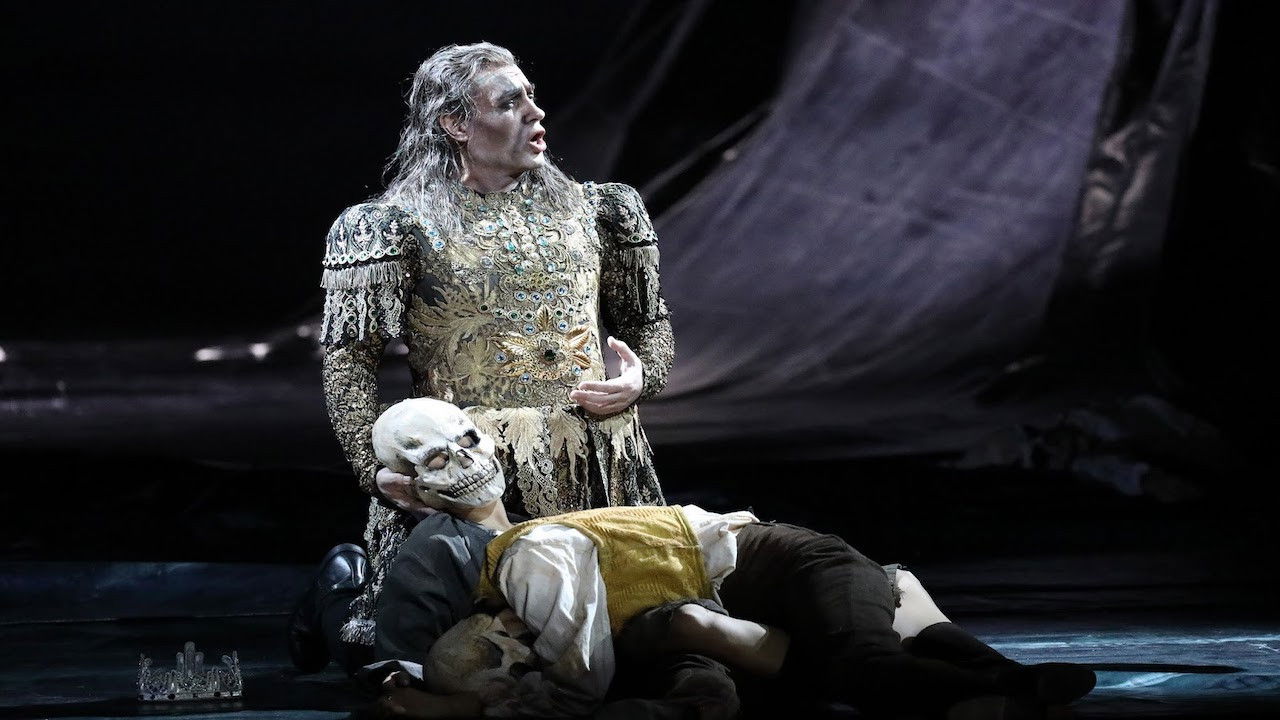 Les Vêpres siciliennes backdrop