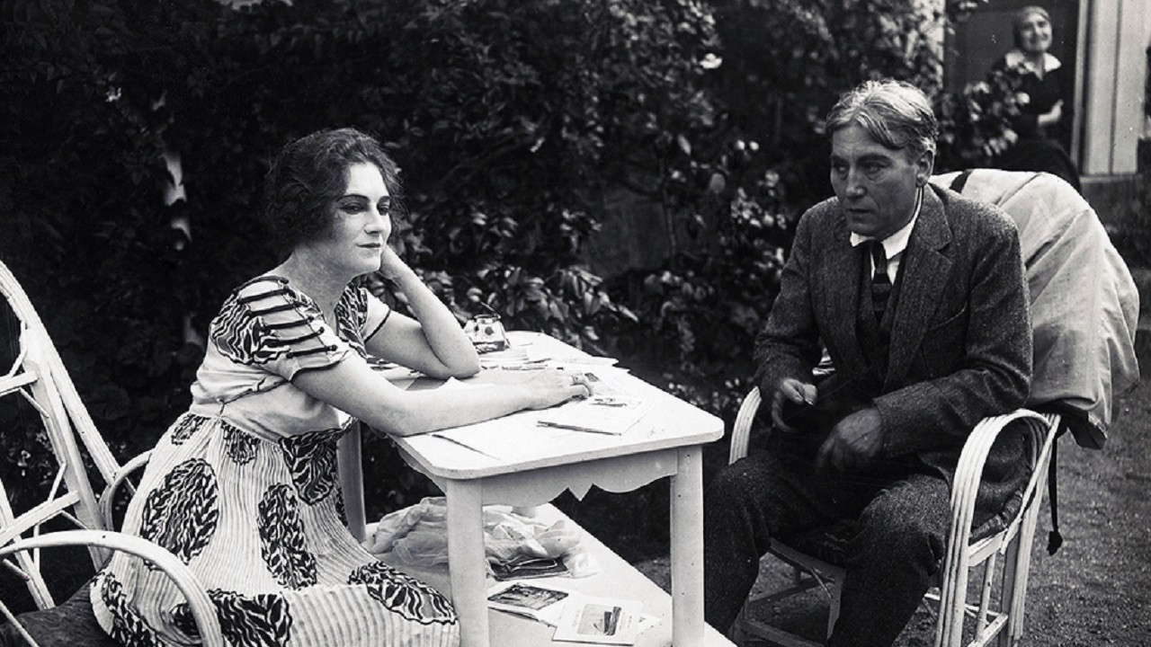 Ernoa's Way backdrop