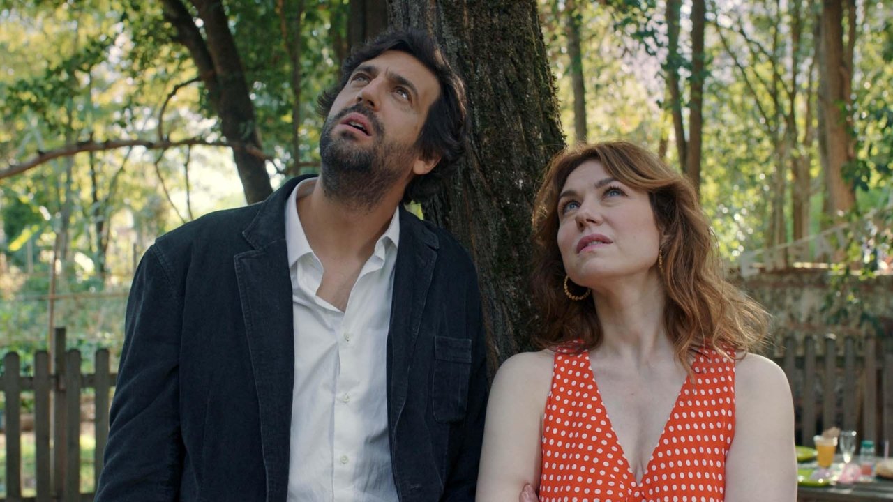 Double foyer backdrop