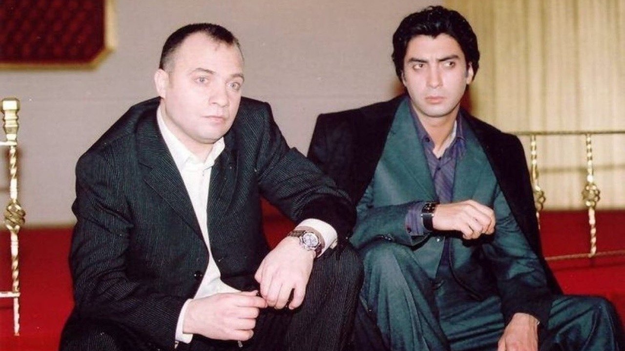 The Valley of The Wolves backdrop