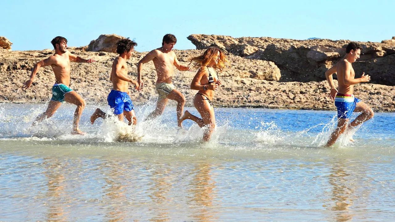 Nothing Can Stop Us Now backdrop