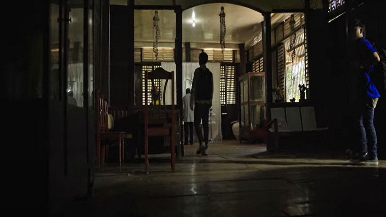 Huling Lamay backdrop