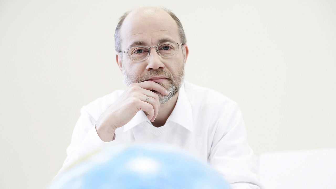 Sci_Xpert - Leschs Universum backdrop