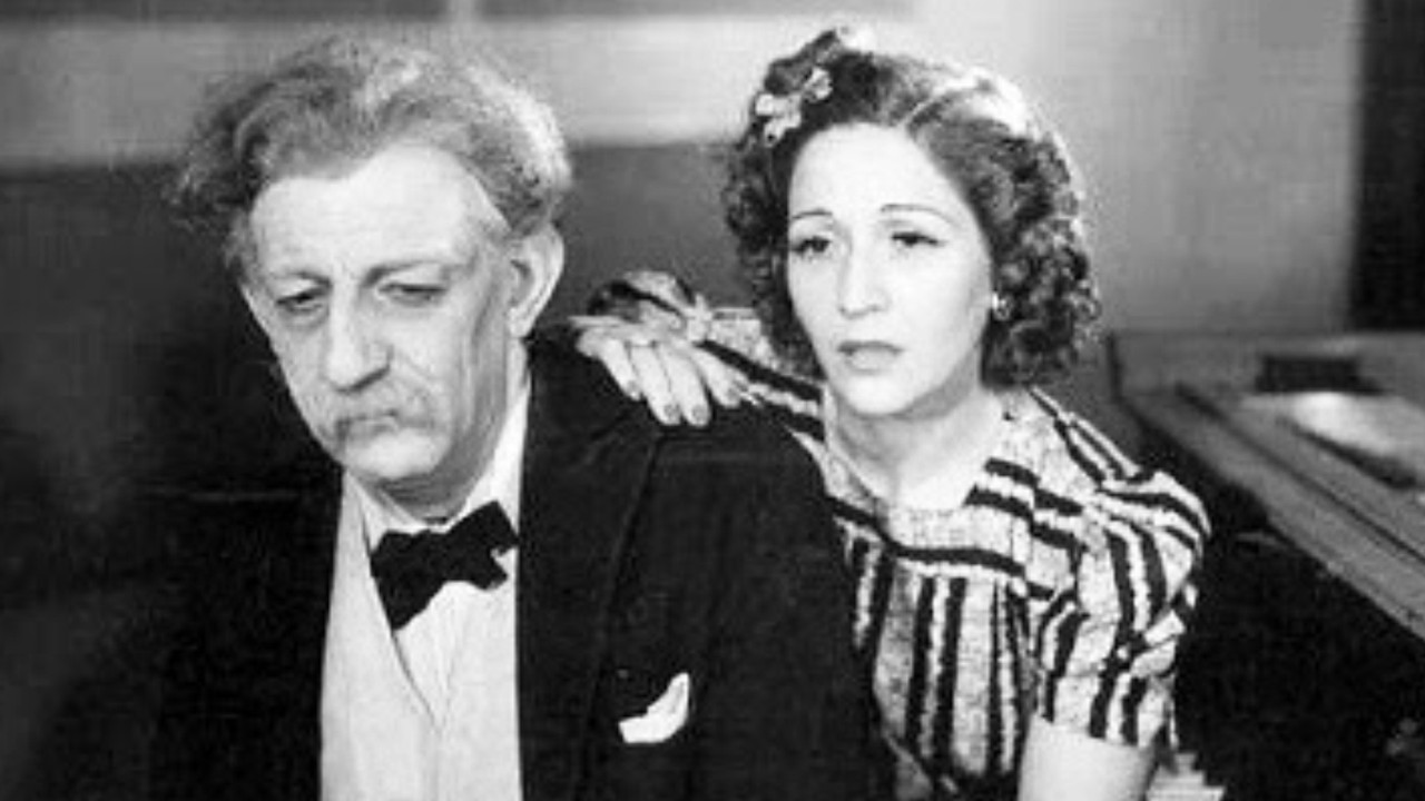 El ángel de trapo backdrop