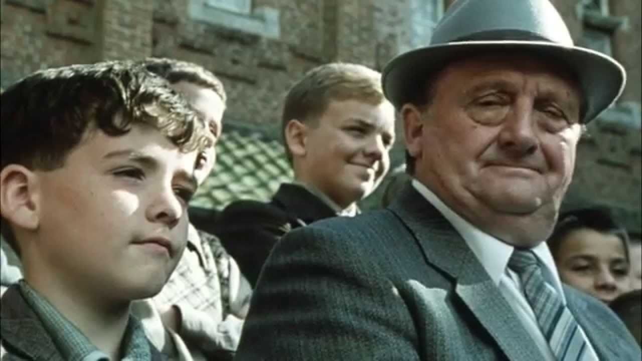 Olivetti 82 backdrop