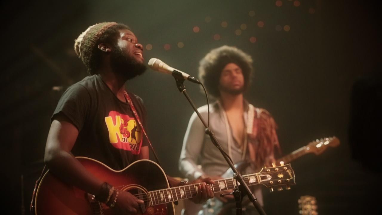 Michael Kiwanuka - Philharmonie de Paris backdrop