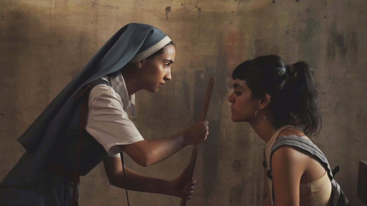 Las Milagros existen backdrop