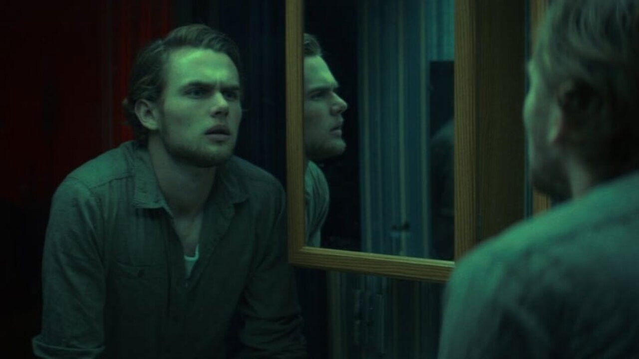 The Difficulties Of Being Drunk Alone backdrop