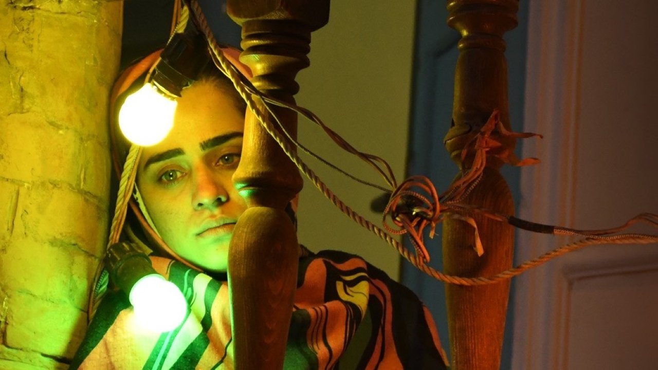 Kan Pamenar backdrop