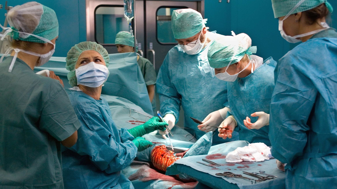 Nemocnice na kraji města po dvaceti letech backdrop