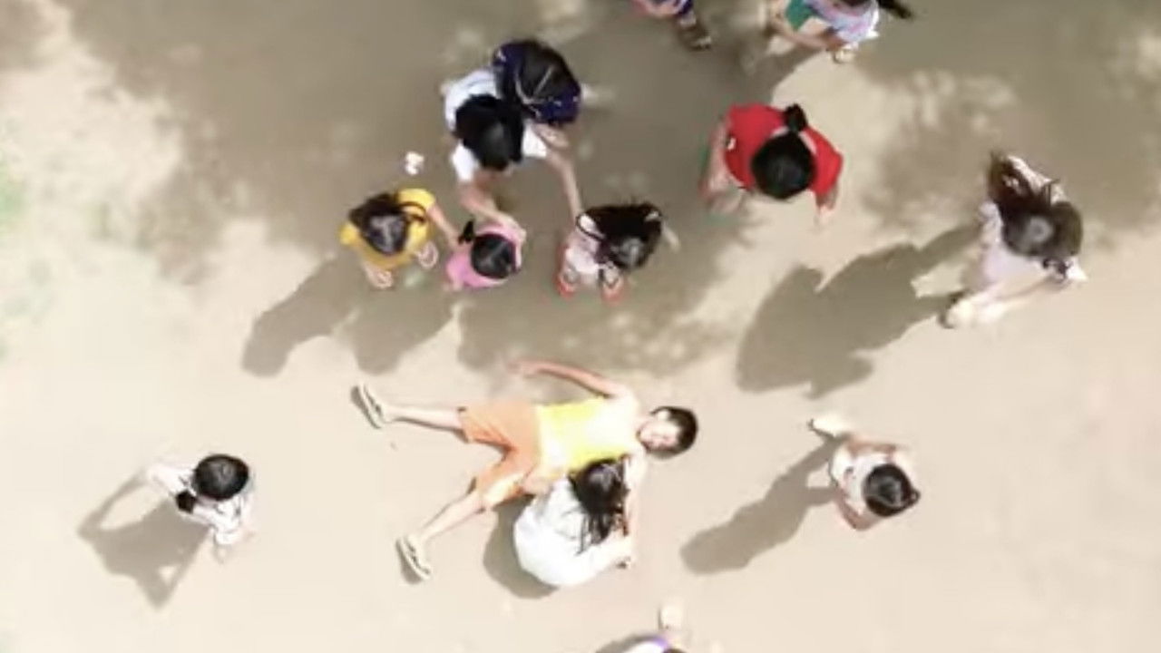 Ang Aking Mga Anak backdrop