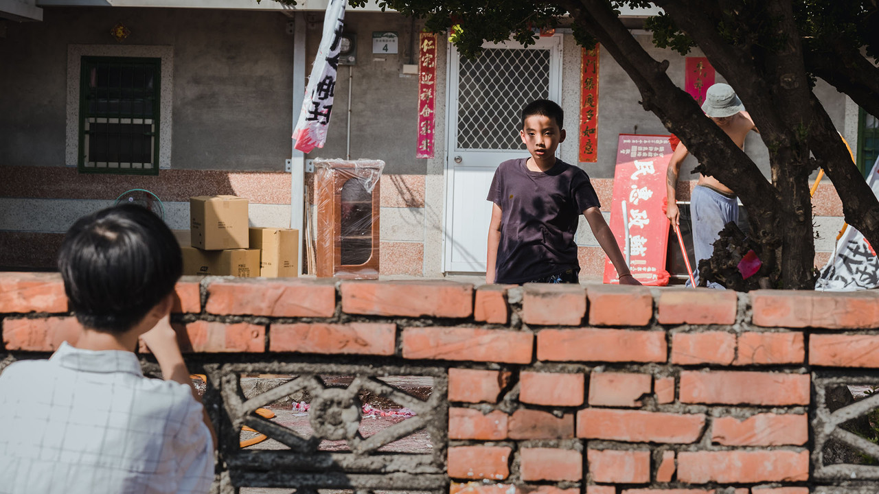 When Henge Meets Crescent backdrop
