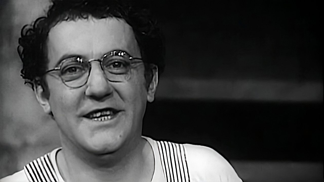 Du Schmilblick aux Restos du Cœur, la folle histoire de Coluche backdrop