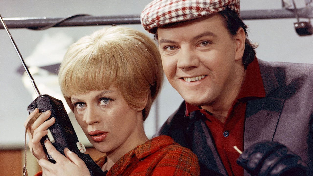 Pretty-Arne and Rosa backdrop