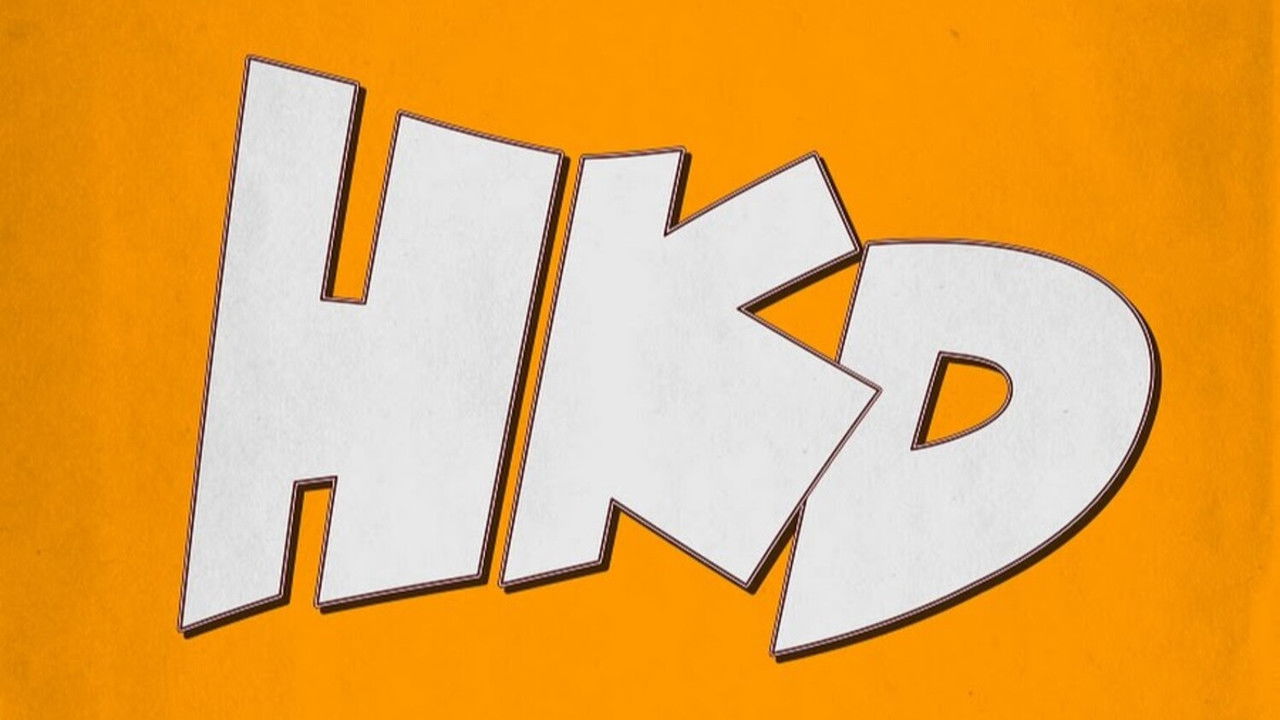 Hiç Komik Değil backdrop