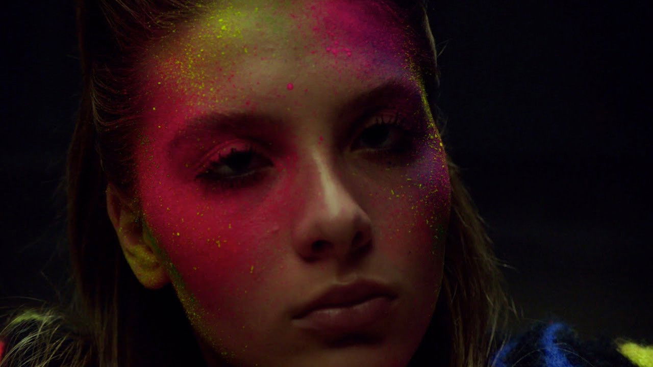 BLKBX: wht r u hding? backdrop