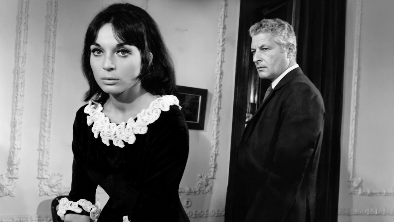 Ateş Gibi Kadın backdrop