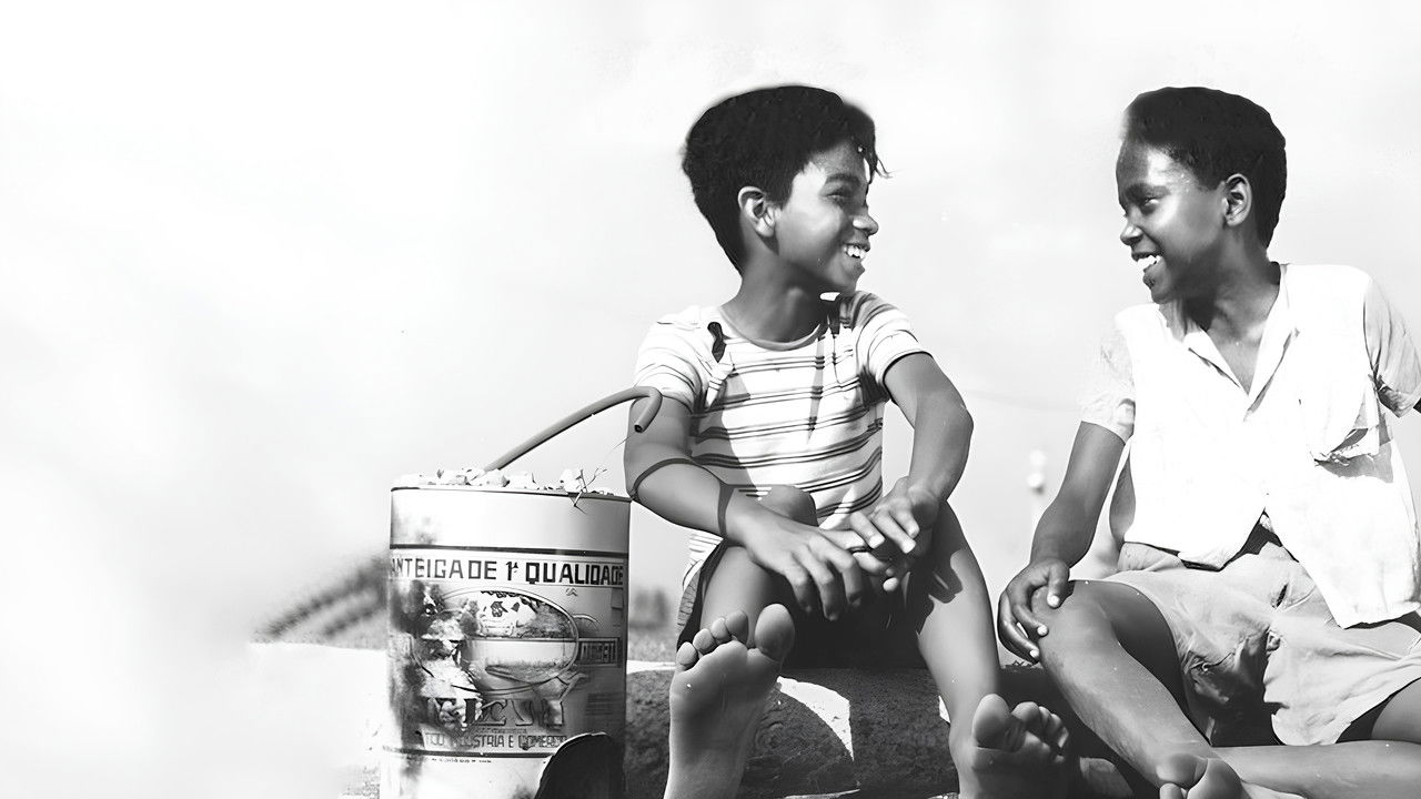 Rio, 100 Degrees F° backdrop