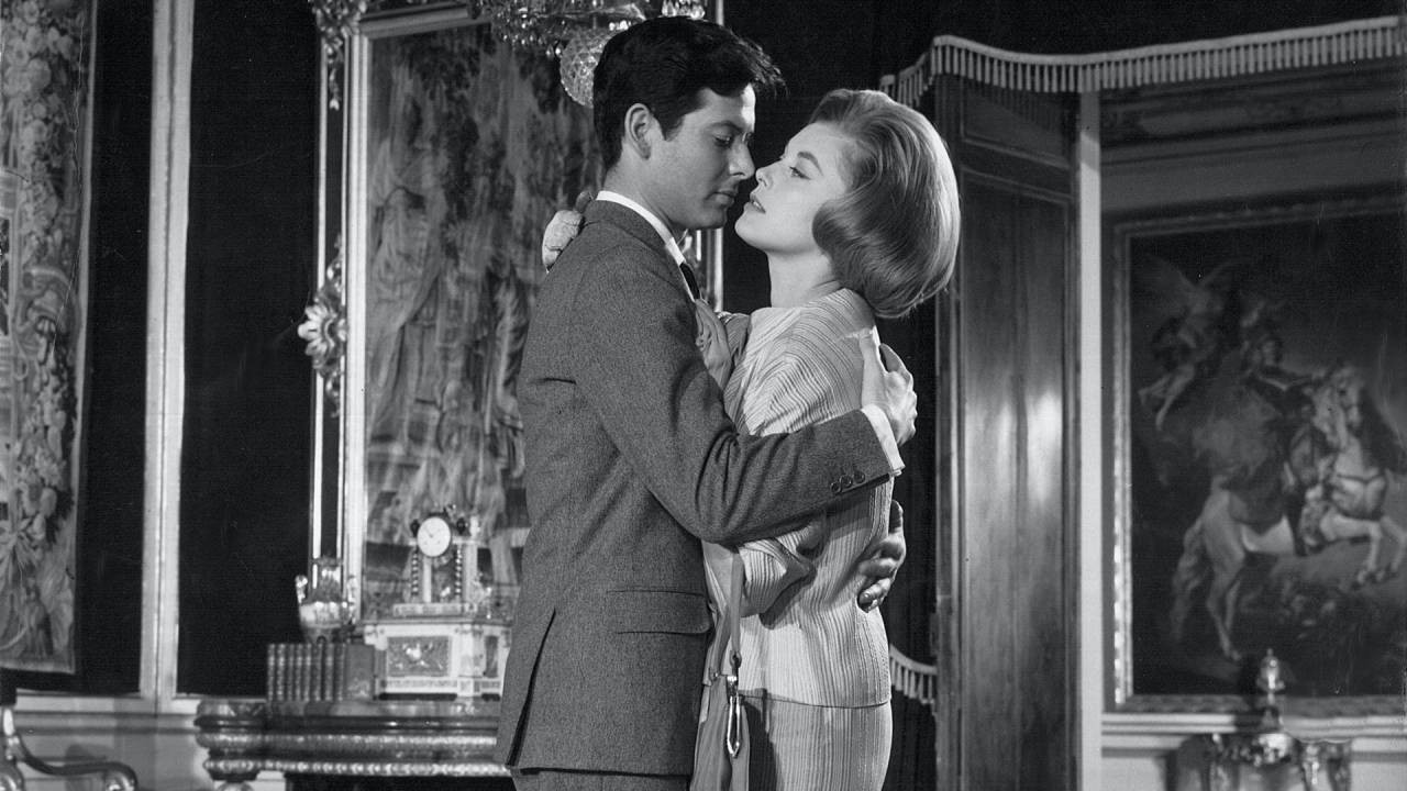 Cariño mío backdrop