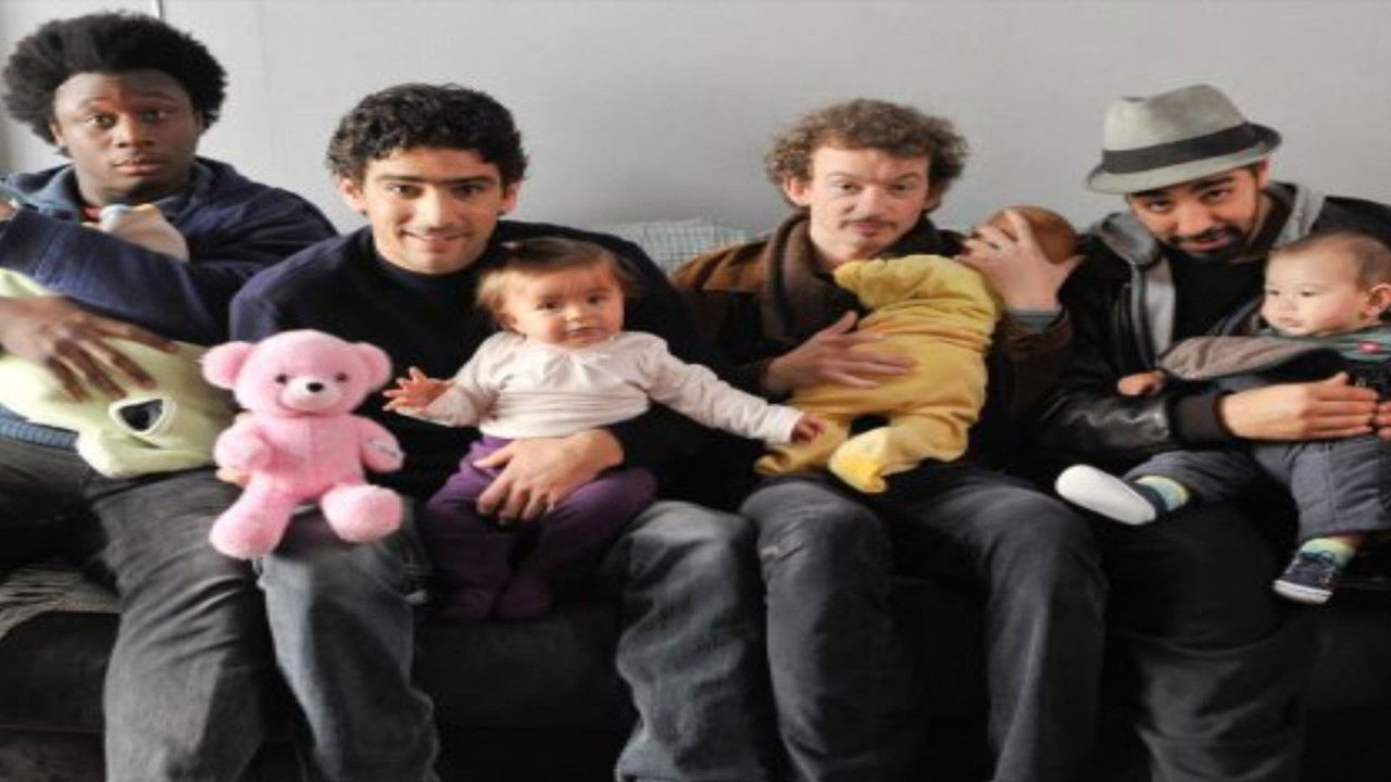 La Crèche des hommes backdrop