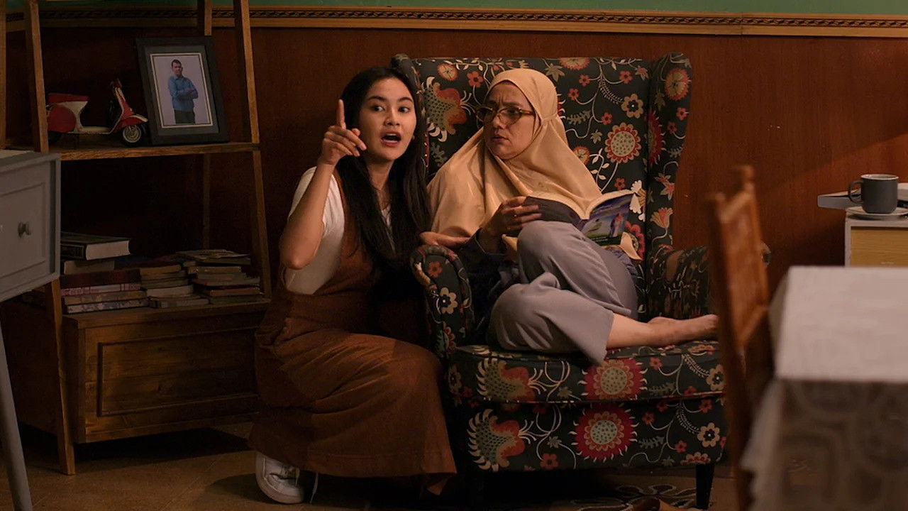 Kapan Pindah Rumah? backdrop