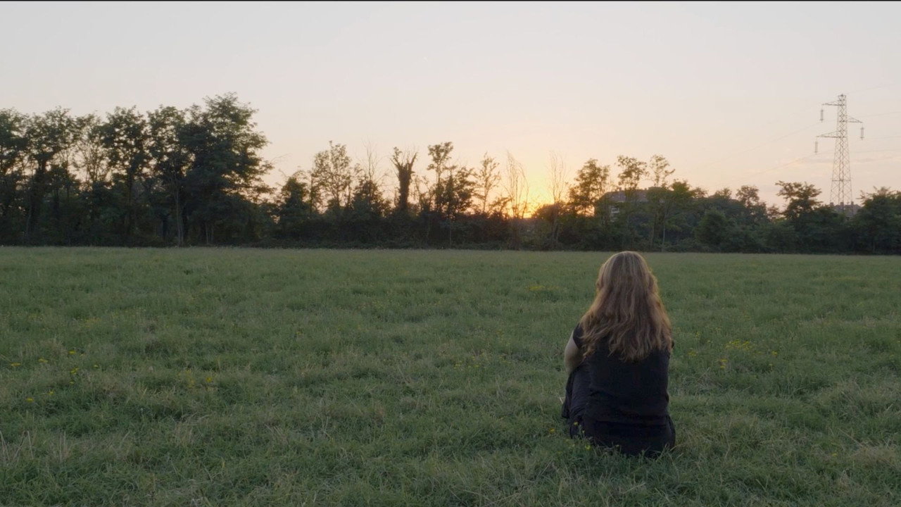 ANNA, ESTATE ’03 backdrop