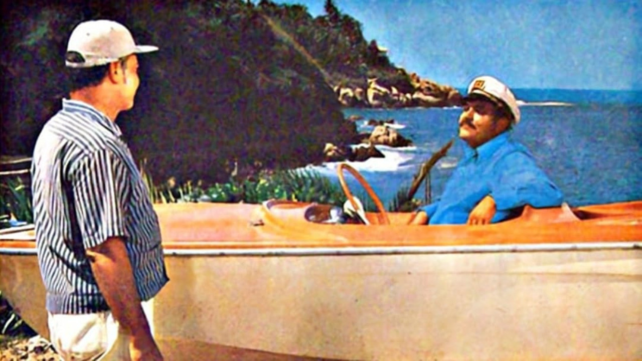 El Rey de Acapulco backdrop