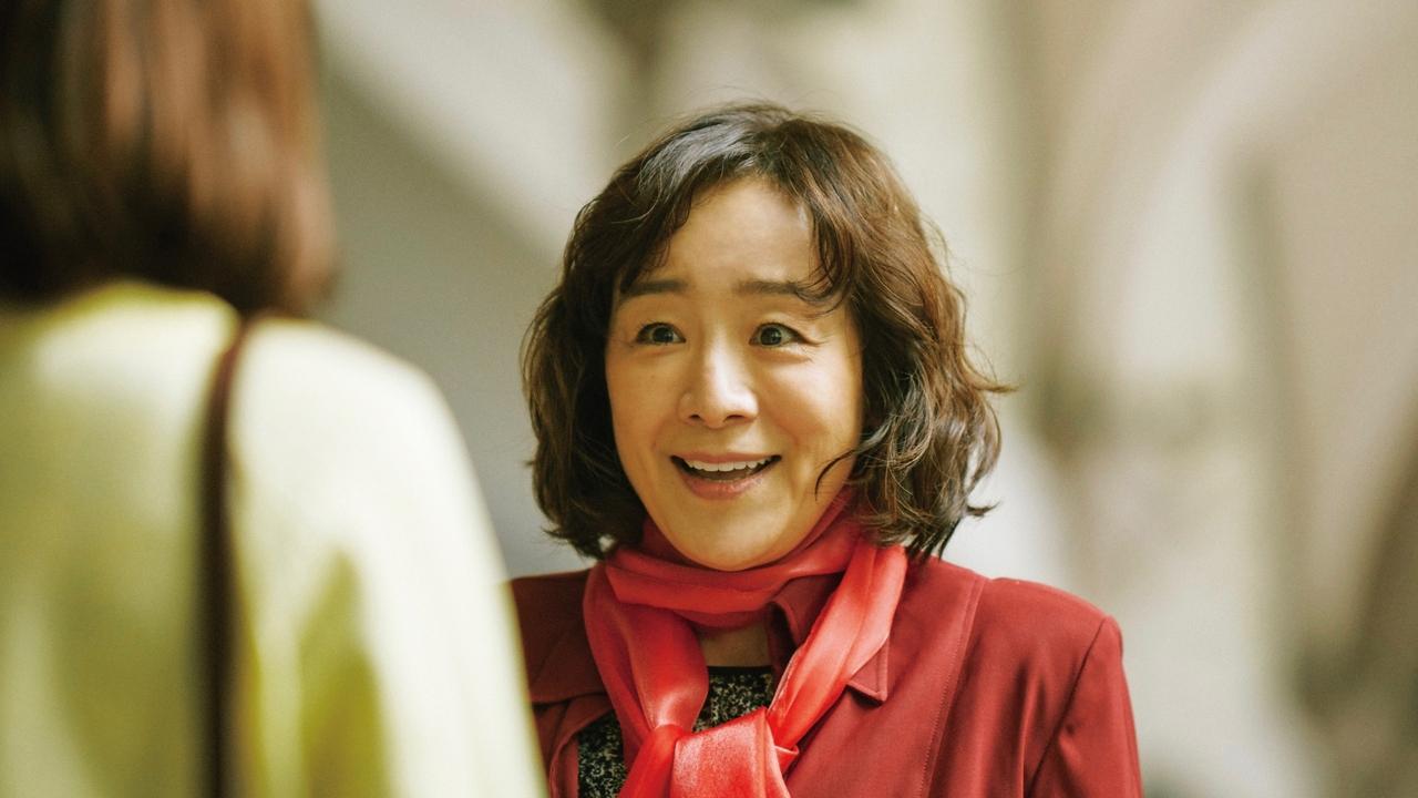 A Hundred Flowers backdrop