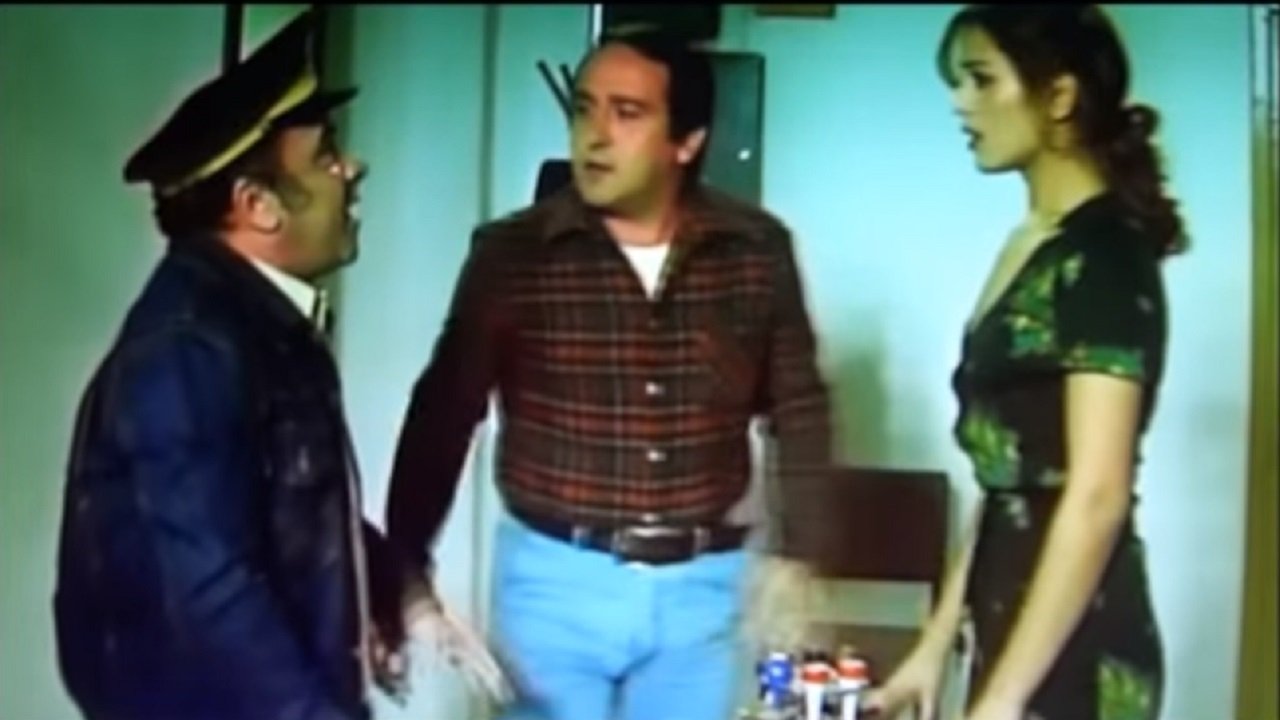 Los caraduros backdrop