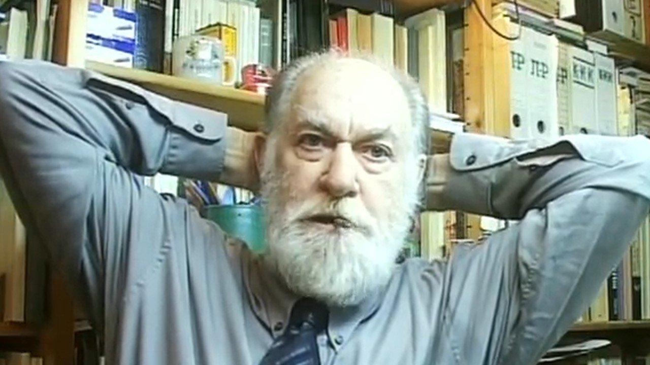 Elias Petropoulos: An Underground World backdrop