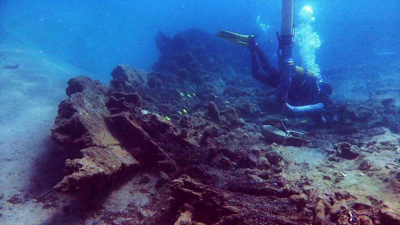 The Triunfante: Discovering an 18th Century Warship backdrop