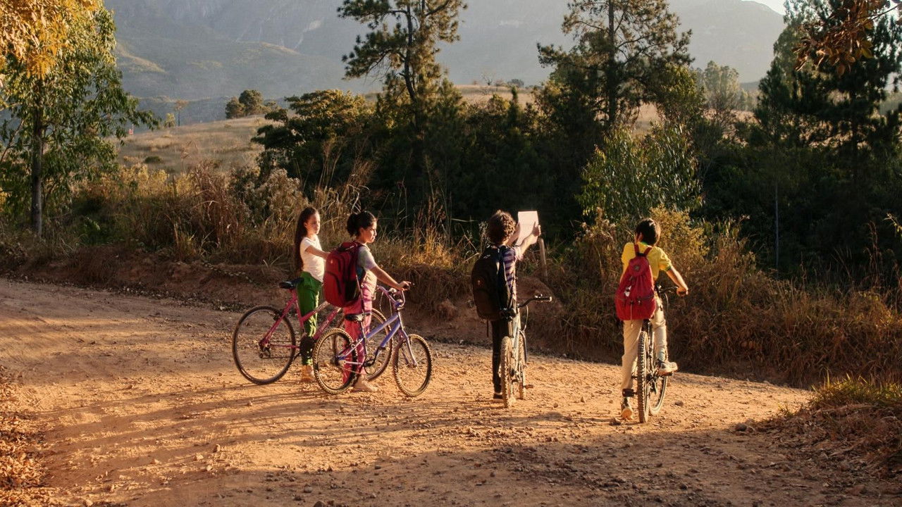 Do Outro Lado da Serra backdrop