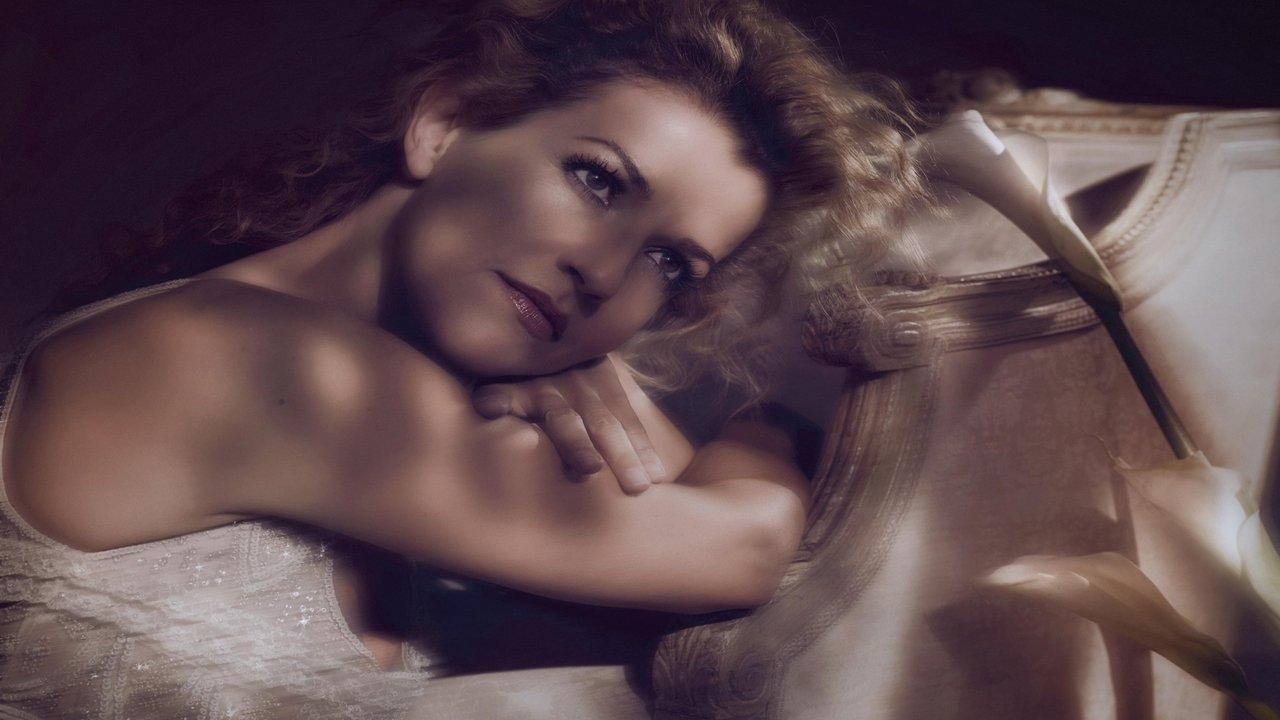 Anne-Sophie Mutter - Brahms · The Violin Sonatas backdrop