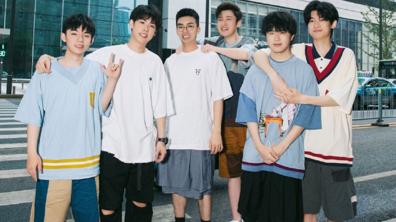 莽吧！变形兄弟 backdrop