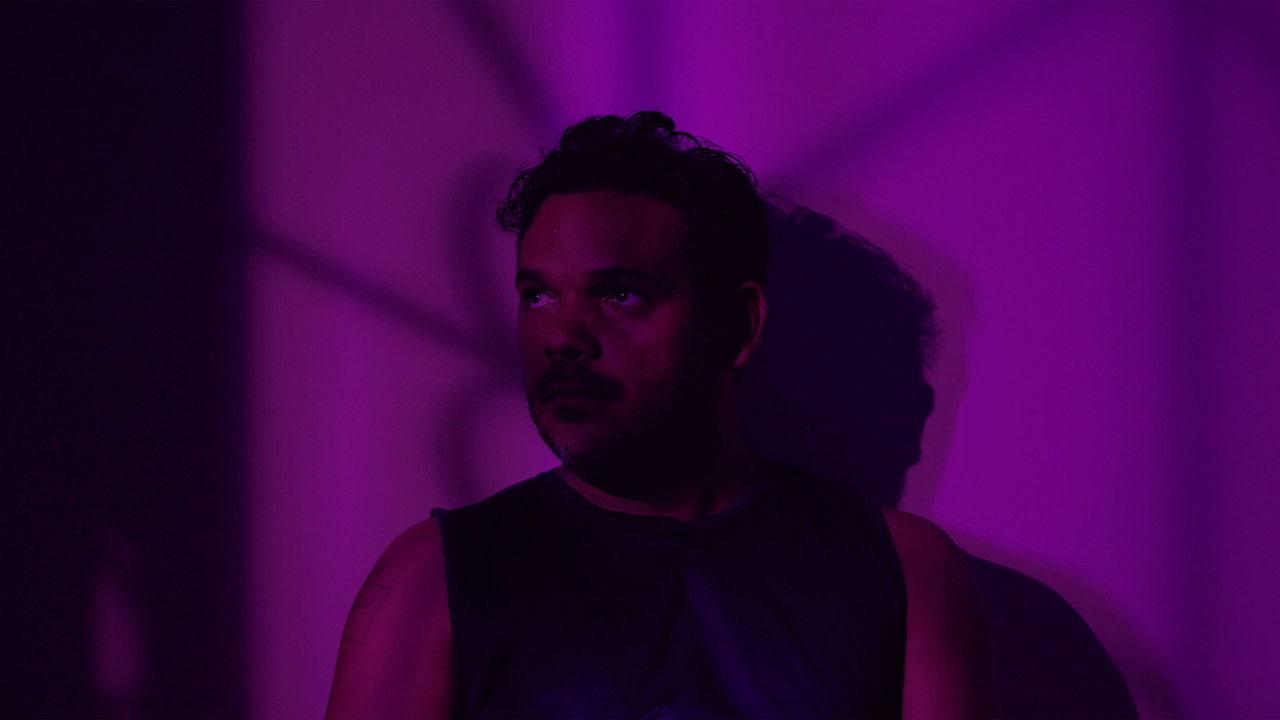 Estranhas Luzes backdrop