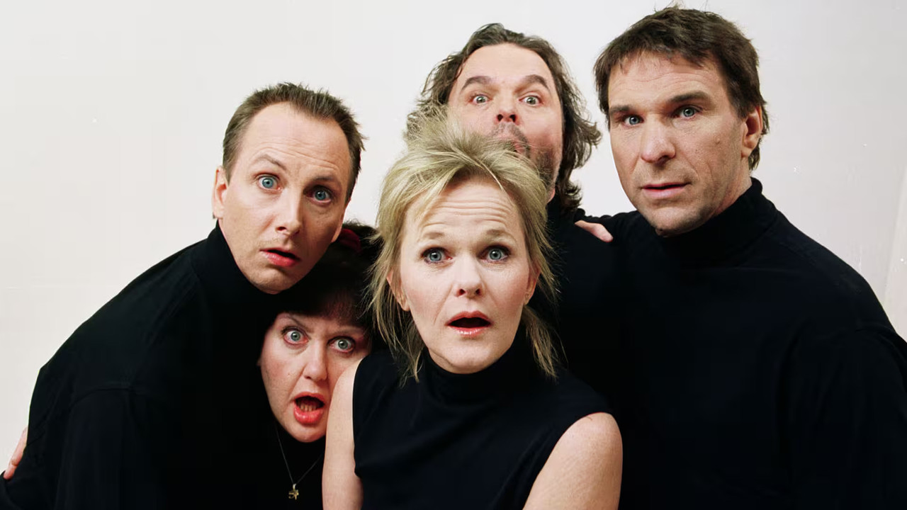 Roligt. Elakt. Aktuellt. backdrop