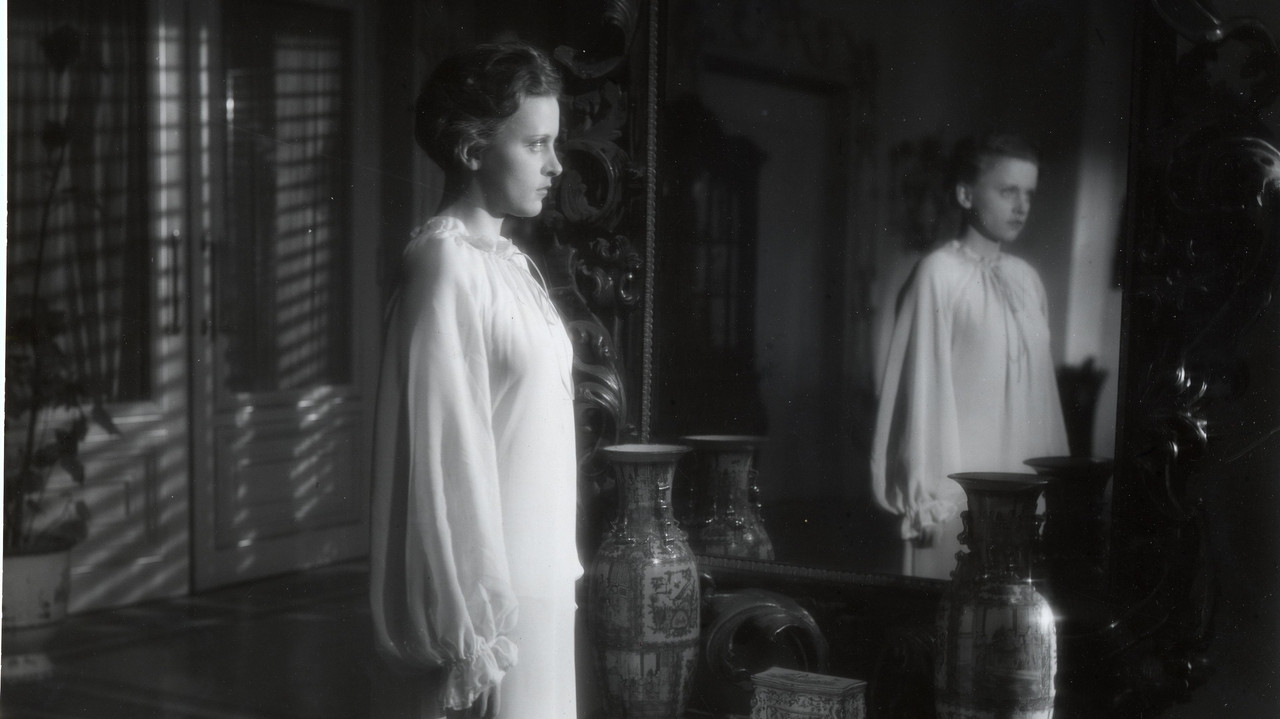 Shadows of the Past backdrop