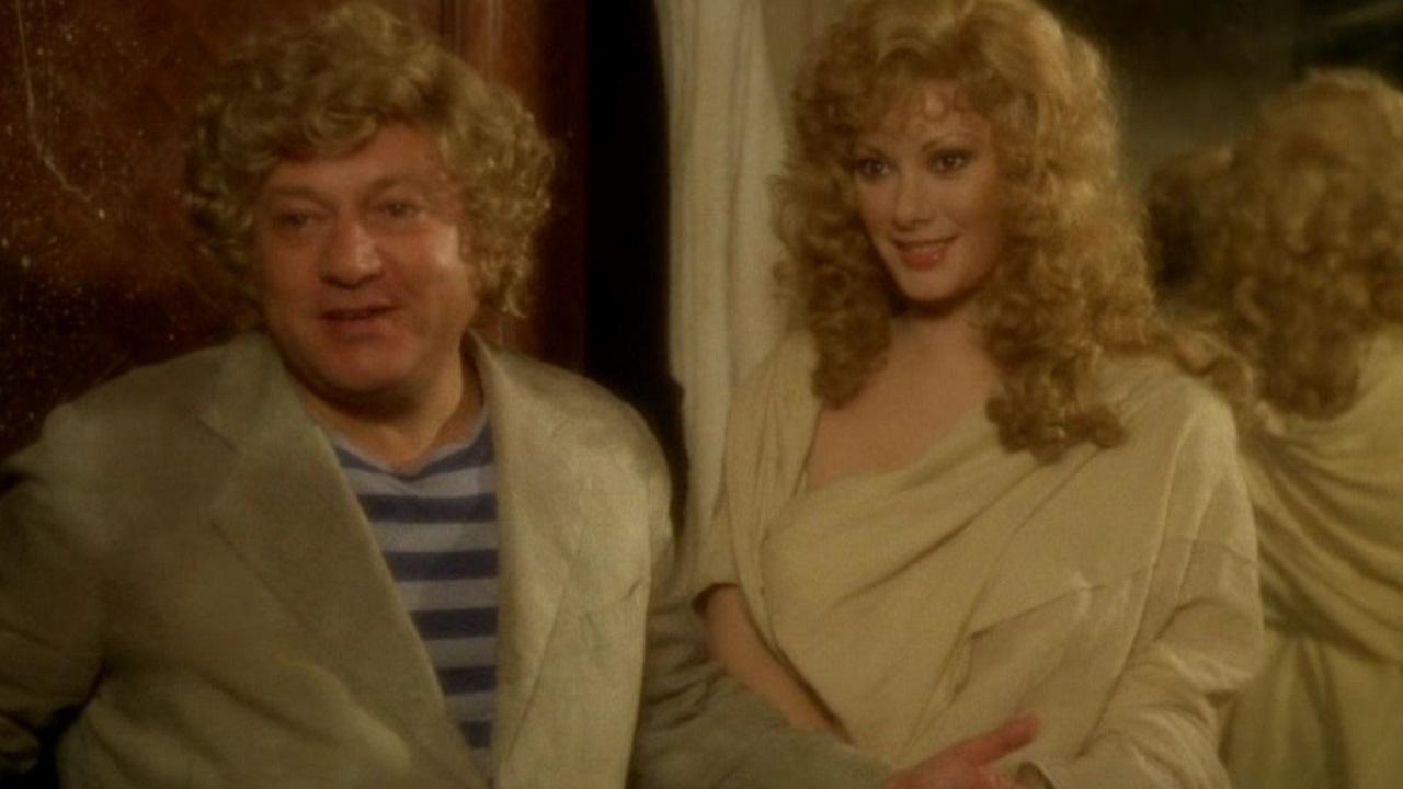 Dr. Jekyll Likes Them Hot backdrop