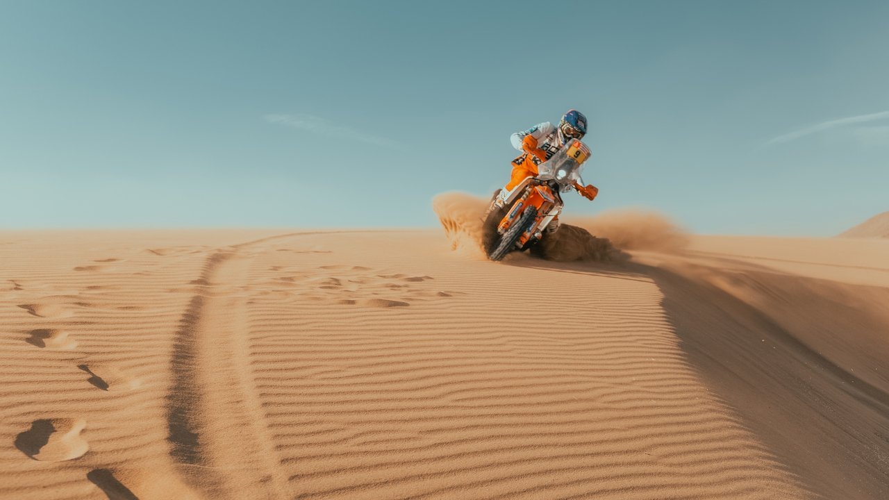 Dakar Chronicles backdrop