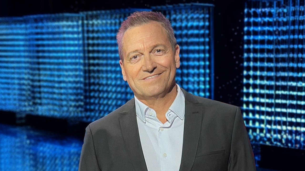 Nuhr 2024 - Der Jahresrückblick backdrop