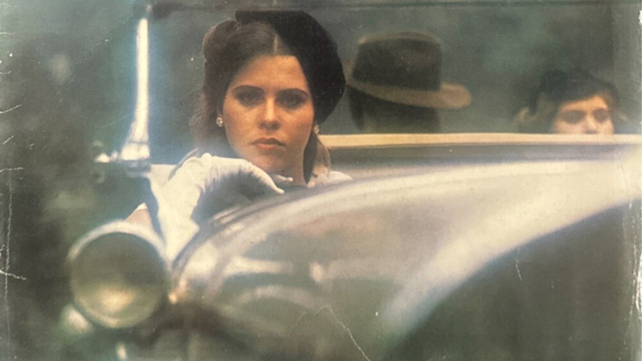 Ciranda de Pedra backdrop