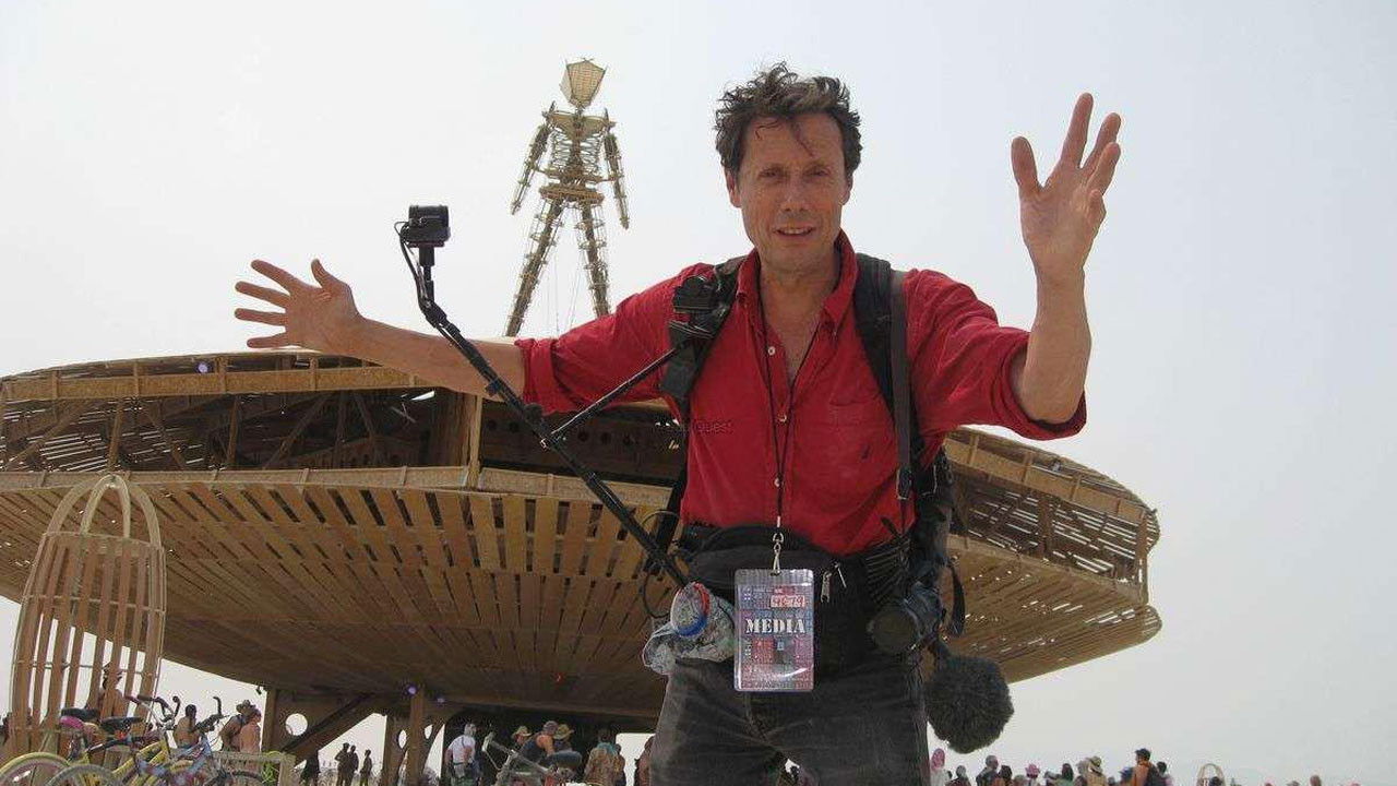 J'irai dormir chez l'homme qui brûle backdrop