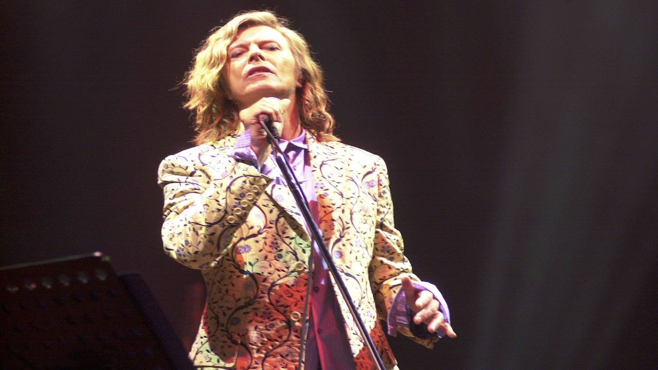 Bowie: Glastonbury 2000 backdrop