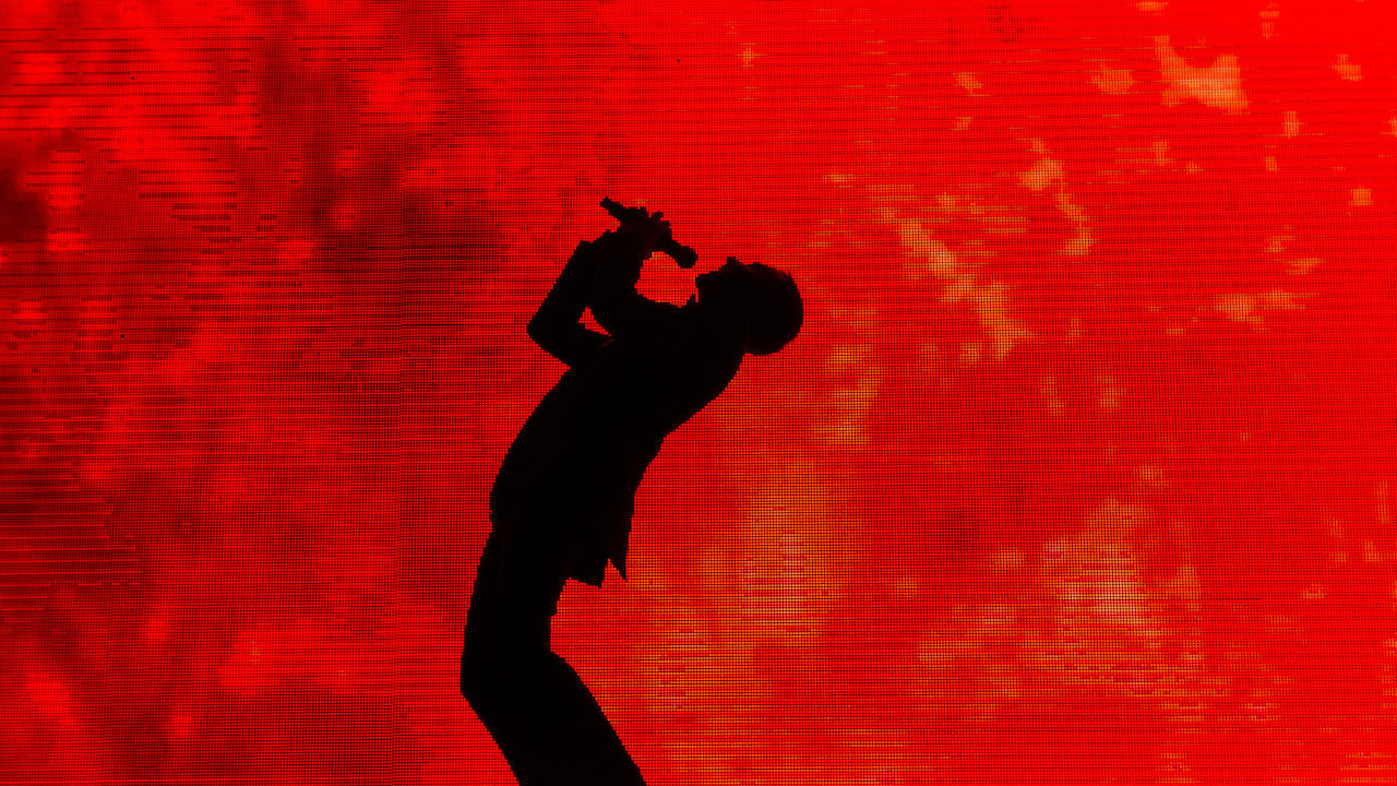 Aziz Ansari: Live at Madison Square Garden backdrop