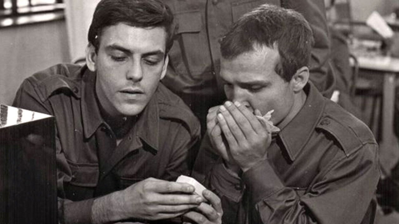 Princ, a katona backdrop