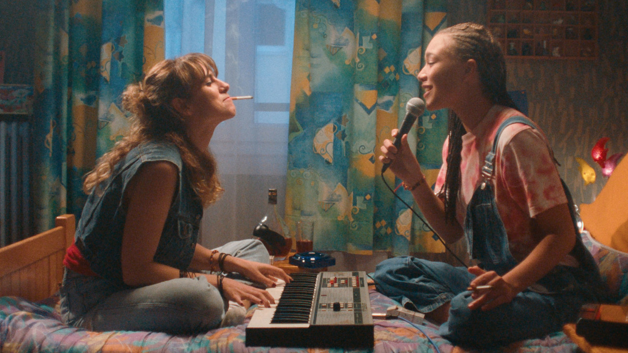 Stereo Girls backdrop