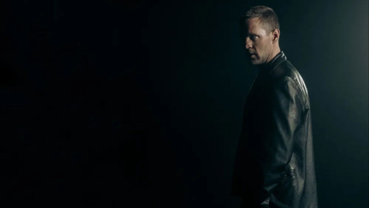 Detective Hole backdrop